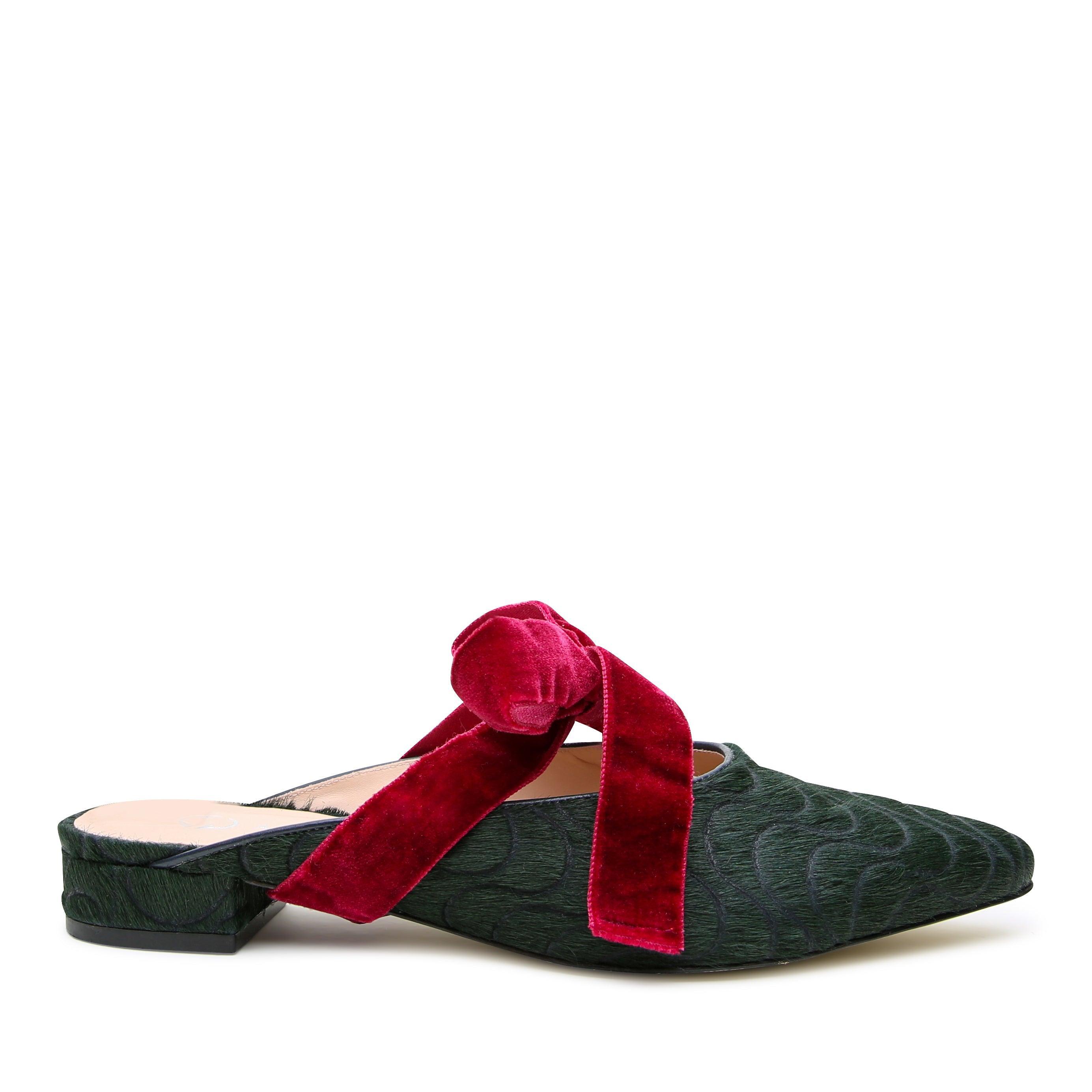 Groovy Green Point Slide + Velvet Marie Strap