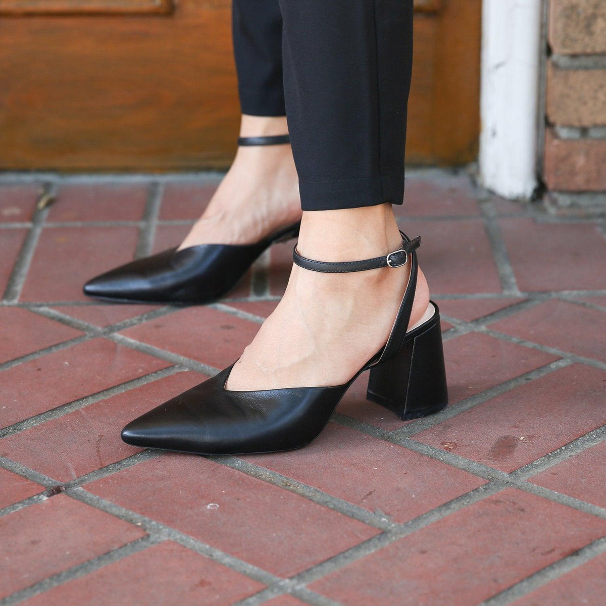 Black V Mule + Marilyn Strap